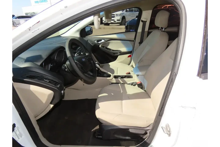 $4999 : Ford Focus 2015 SE 4dr Sedan image 5