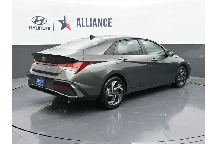 $19588 : Hyundai ELANTRA 2025 SEL Spo image 8