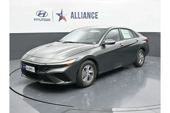 $20945 : Hyundai ELANTRA 2025 SE 4dr image 1