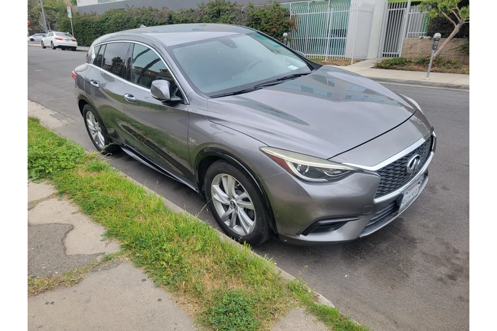 $11500 : 2017 INFINITY QX30 SPORT image 1