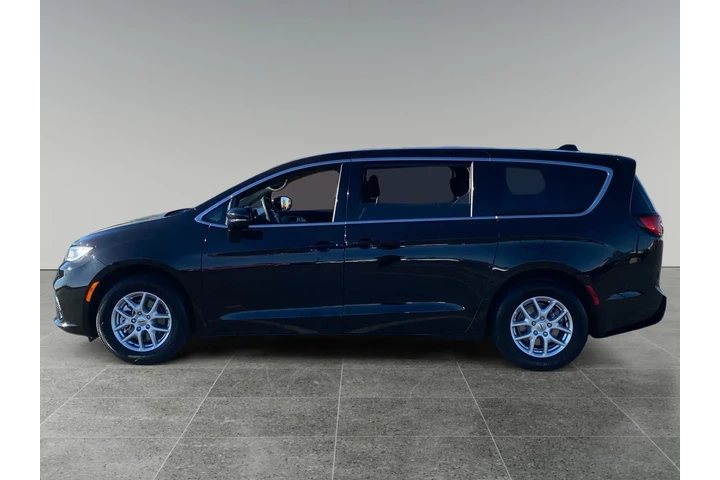 $35018 : Chrysler Pacifica 2024 Touri image 2