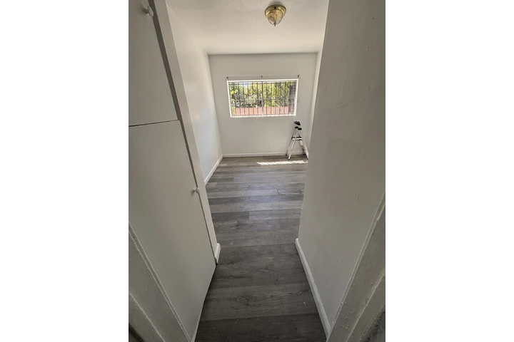 $1900 : Duplex de 1 recámara image 3