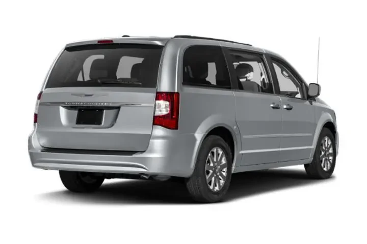 $4990 : Chrysler Town and Country 20 image 5