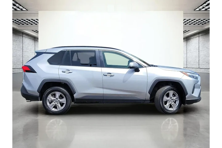 $31700 : Toyota RAV4 2025 XLE 4dr SUV image 6