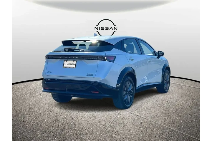 $20985 : Nissan Ariya 2024 AWD Engage image 6