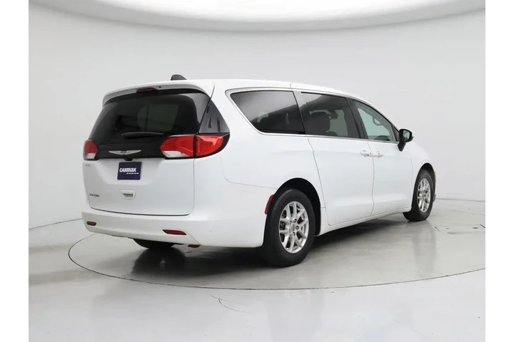 $22998 : Chrysler Voyager 2022 LX 4dr image 8