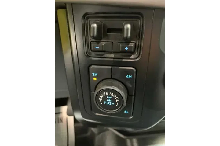 $38989 : Ford F-150 2024 4x4 XL 4dr S image 7