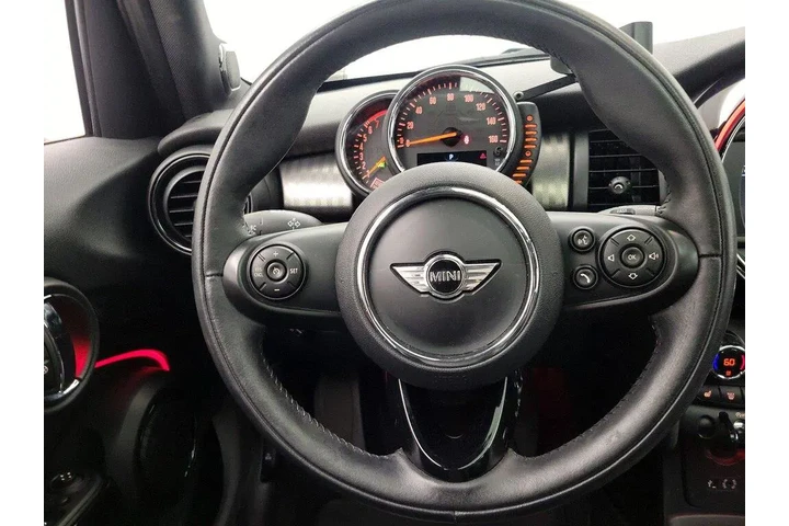 $17998 : MINI Hardtop 4 Door 2017 Coo image 10