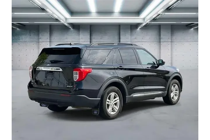 $27555 : Ford Explorer 2023 AWD XLT 4 image 5