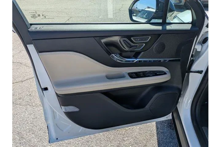 $21590 : Lincoln Corsair 2020 Reserve image 8