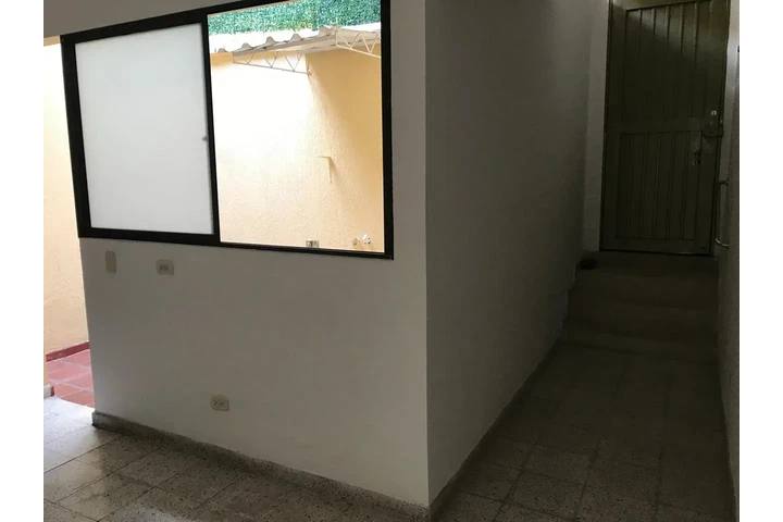 $1000000 : cerca al centro de Cali image 8