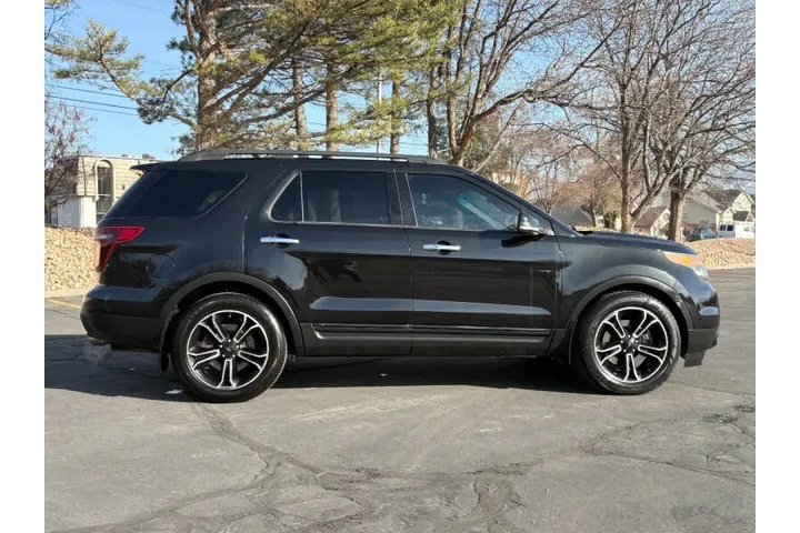 $9900 : 2013 Explorer Sport image 6