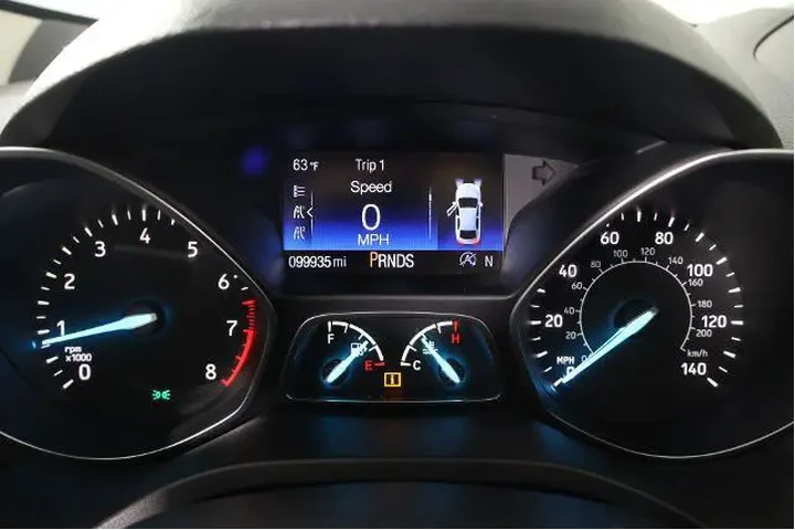 $10143 : Ford Escape 2017 SE 4dr SUV image 4