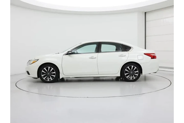 $13998 : Nissan Altima 2016 2.5 SV 4d image 3