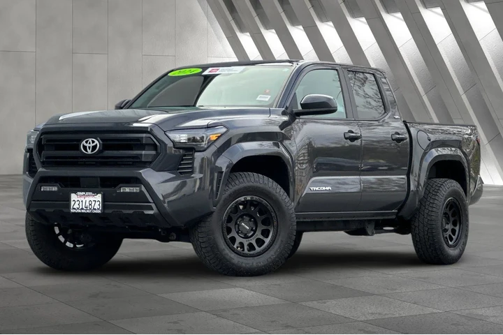 $36000 : Toyota Tacoma 2024 4x4 SR5 4 image 2