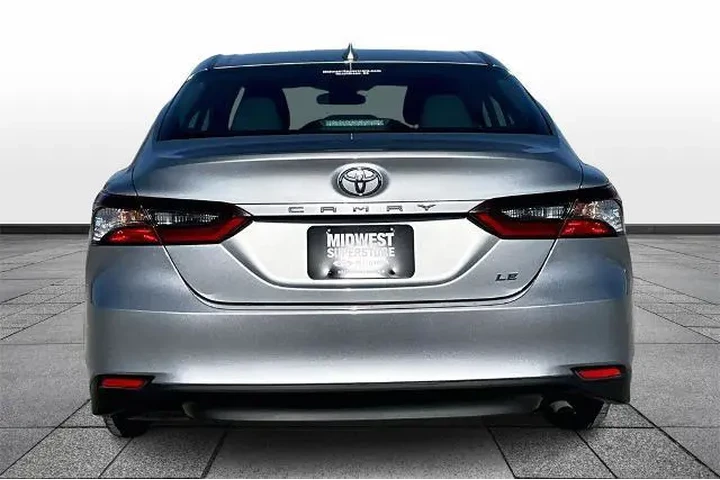 $24378 : Toyota Camry 2024 LE 4dr Sed image 4