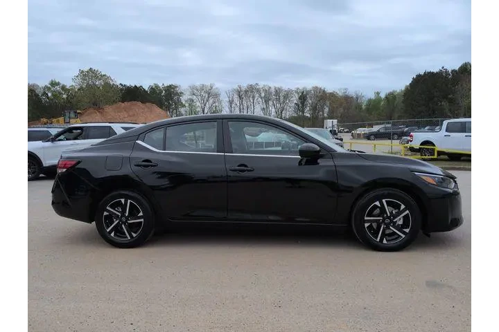 $19395 : Nissan Sentra 2025 SV 4dr Se image 3