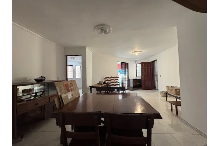 $135000 : VENDO 3 NIVEL EN ARROYO HONDO image 6
