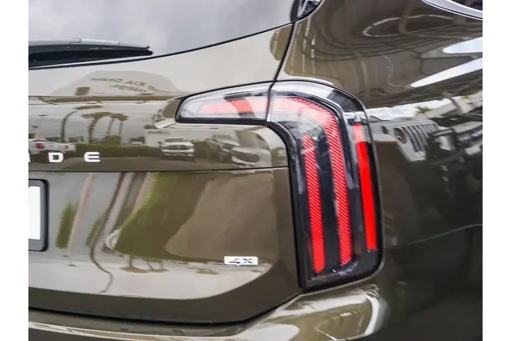 $38614 : Kia Telluride 2023 AWD SX-Pr image 10