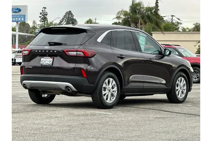 $21990 : Ford Escape 2023 Active 4dr image 3
