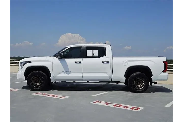 $39998 : Toyota Tundra 2024 4x4 SR5 4 image 4