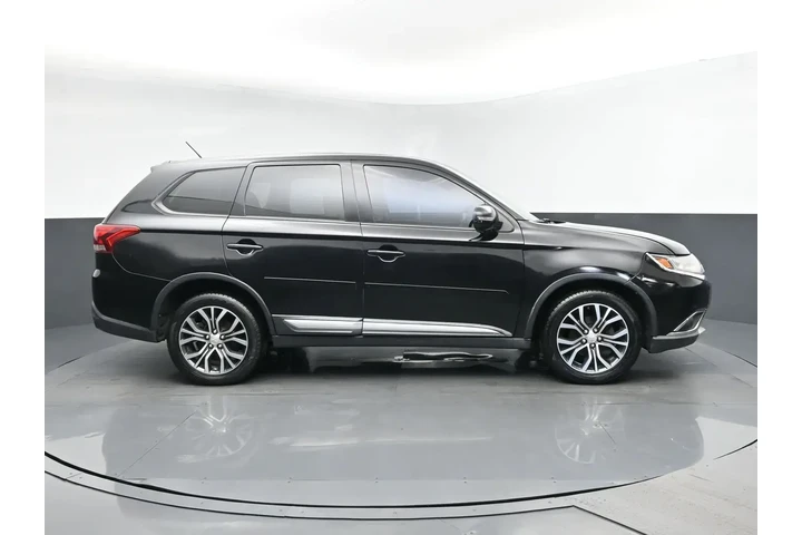 $9752 : Mitsubishi Outlander 2016 AW image 3