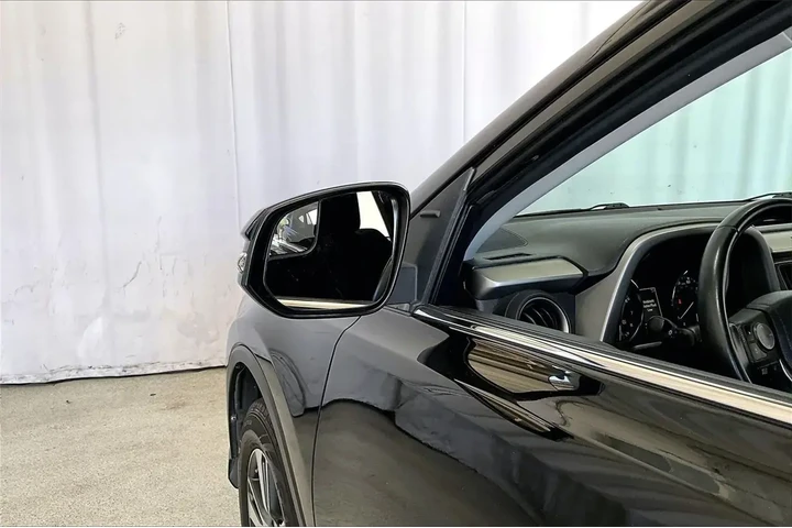 $15995 : Toyota RAV4 2016 XLE 4dr SUV image 10