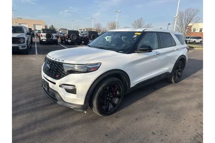$26000 : Ford Explorer 2021 AWD ST 4d image 3