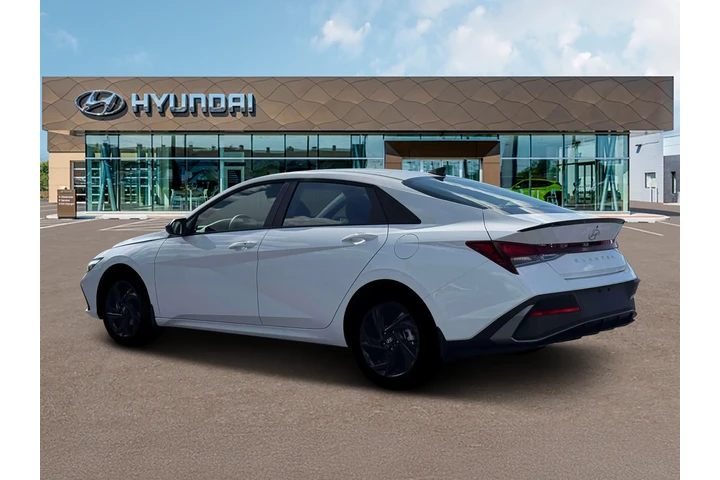$23990 : Hyundai ELANTRA 2026 SEL Spo image 4