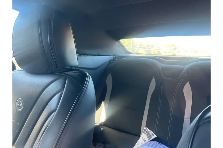 $18993 : Chevrolet Camaro 2020 LT 2dr image 10