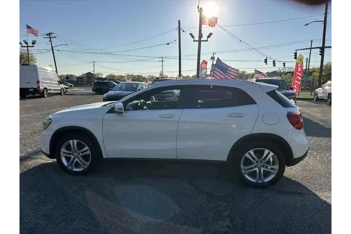 $14450 : Mercedes-Benz GLA 2016 AWD G image 9