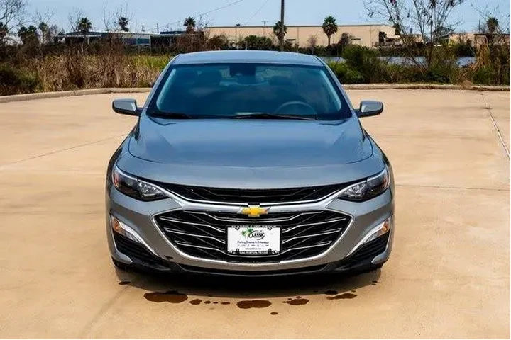 $17319 : Chevrolet Malibu 2024 LS 4dr image 2