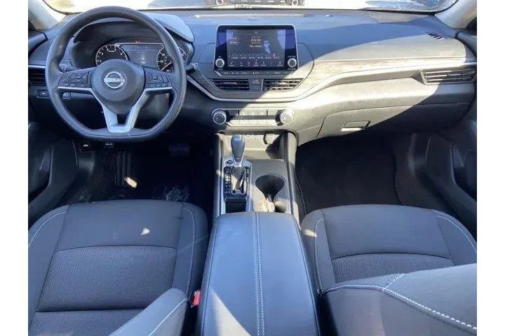 $18514 : Nissan Altima 2025 2.5 SV 4d image 8