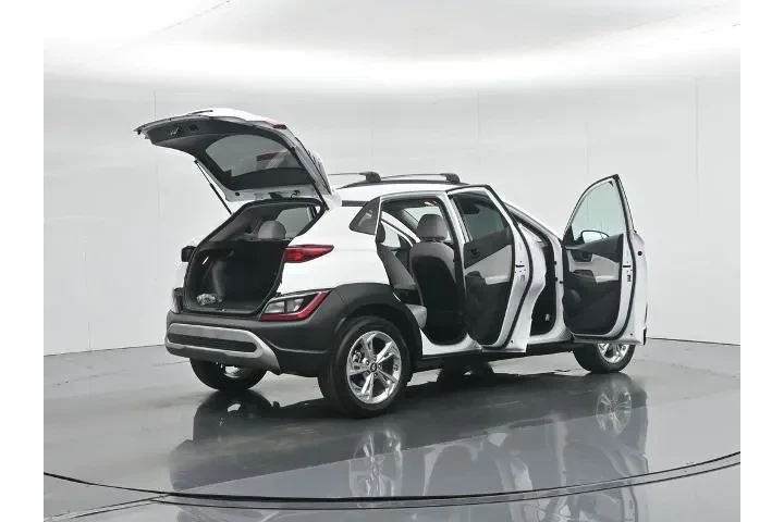 $19500 : Hyundai KONA 2023 SEL 4dr Cr image 6