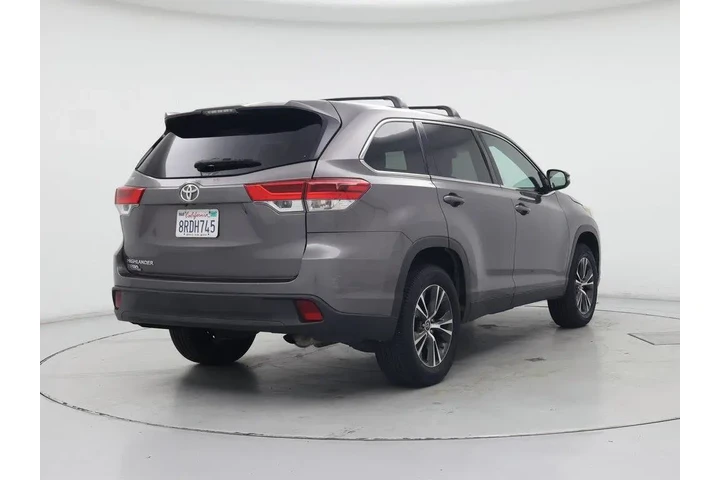 $22998 : Toyota Highlander 2019 LE 4d image 8