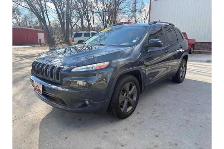 $9950 : 2016 Cherokee Latitude 75th A image 1
