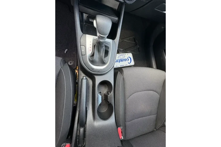 $17499 : Kia Forte 2023 LXS 4dr Sedan image 6