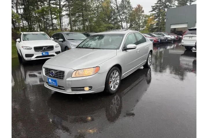 $7899 : 2010 S80 image 2