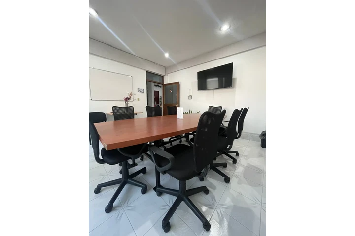 $150 : SALA DE JUNTAS POR HORA image 1