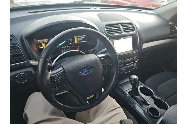 $18984 : Ford Explorer 2019 XLT 4dr S image 5