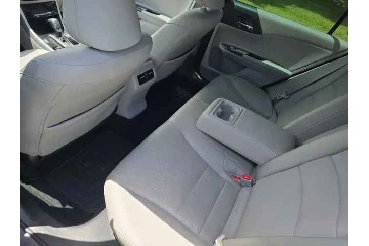 $16000 : 2017 Accord EX-L image 10