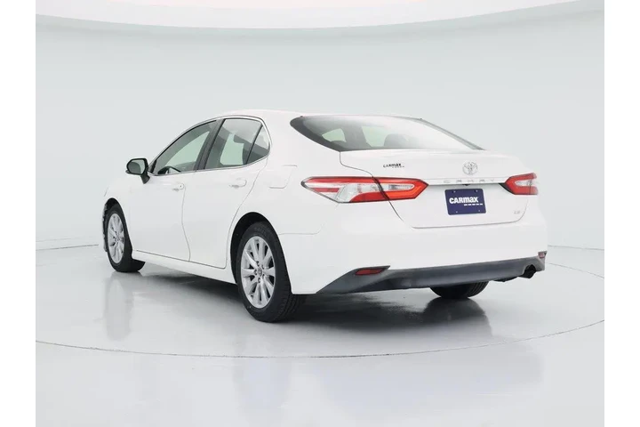 $21998 : Toyota Camry 2018 LE 4dr Sed image 2