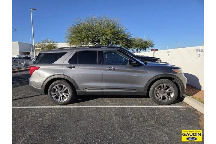 $25248 : Ford Explorer 2022 XLT 4dr S image 2