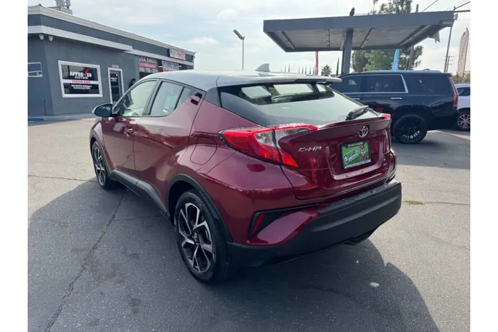 $12998 : 2018 C-HR XLE image 6