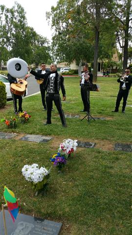 Mariachi Cristiano image 3