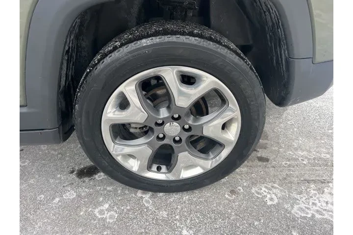 $16167 : Jeep Compass 2019 4x4 Limite image 9