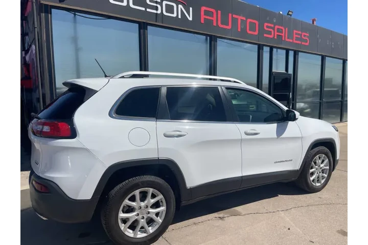 $14995 : 2018 Cherokee Latitude image 10
