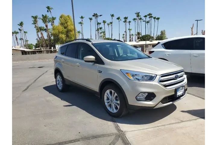 $8999 : Ford Escape 2018 SE 4dr SUV image 8