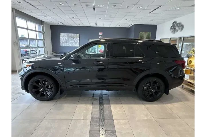 $37977 : Ford Explorer 2023 AWD ST-Li image 6