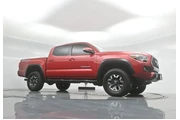 $32250 : Toyota Tacoma 2018 4x4 TRD P thumbnail